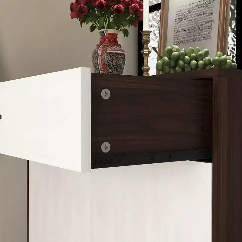 Meuble à chaussures MAYEERTY, étagère à 4 niveaux avec 1 tiroir, rangement autoportant en bois avec 2 portes blanches et étagères réglables pour l'entrée/le couloir