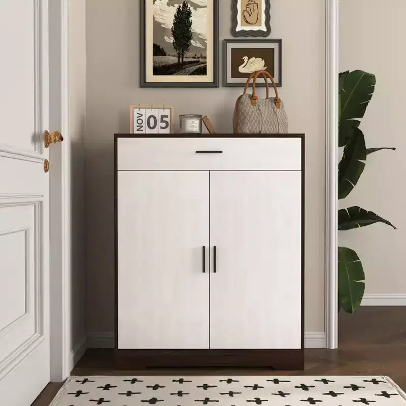 Meuble à chaussures MAYEERTY, étagère à 4 niveaux avec 1 tiroir, rangement autoportant en bois avec 2 portes blanches et étagères réglables pour l'entrée/le couloir