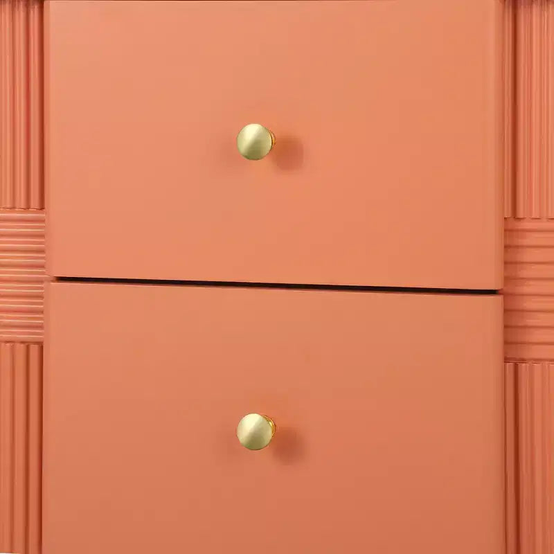 Table de Chevet Minimaliste Moderne Whisen avec 2 Tiroirs de Rangement, Poignées et Pieds en Métal Doré, Design Texturé Unique