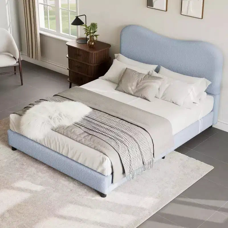 Cadre de lit double/grand lit/très grand lit avec tête de lit capitonnée en bouclé nuage, plateforme basse, lattes en bois robustes, silencieux, aucun sommier tapissier requis
