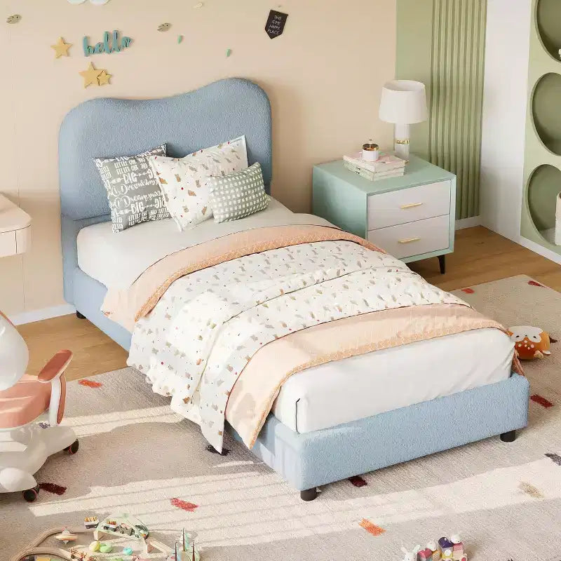 Cadre de lit double/grand lit/très grand lit avec tête de lit capitonnée en bouclé nuage, plateforme basse, lattes en bois robustes, silencieux, aucun sommier tapissier requis