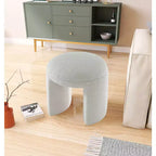 Meridian Furniture, Pouf/Tabouret en Tissu Peluche Fausse Fourrure Bowen