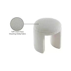 Meridian Furniture, Pouf/Tabouret en Tissu Peluche Fausse Fourrure Bowen