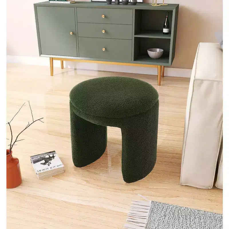Meridian Furniture, Pouf/Tabouret en Tissu Peluche Fausse Fourrure Bowen