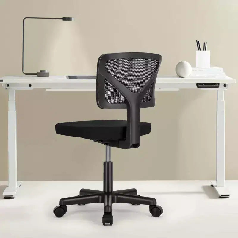 Chaise de bureau Okak dossier bas en maille, sans accoudoirs, chaise d'ordinateur avec support lombaire, chaise de bureau pour l'étude, la salle de lecture, le bureau