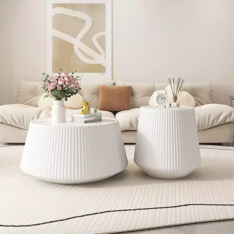 Table d'appoint ronde moderne avec finition en cuir PU, dessus en pierre frittée blanche, table d'appoint élégante pour le salon ou les petits espaces - Panipeachy