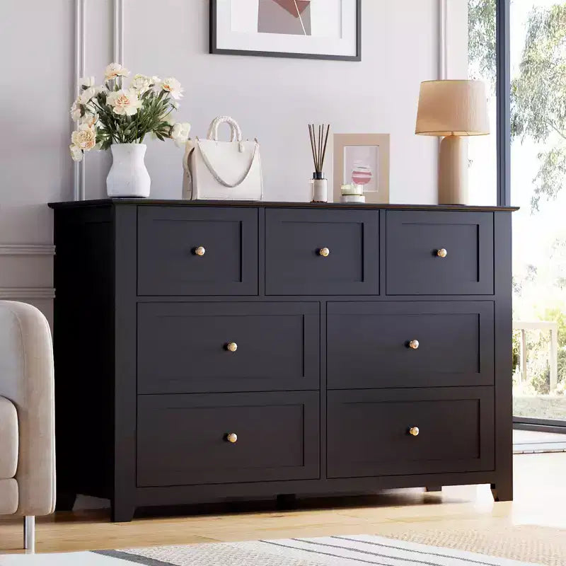 Commode moderne large à 7 tiroirs avec poignées métalliques, meuble de rangement en bois pour chambre à coucher, couloir ou entrée