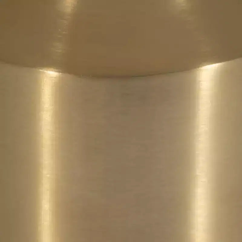Table d'appoint moderne pour la décoration intérieure – Dessus rond en marbre avec piédestal – Petite table de 22 po, or et blanc