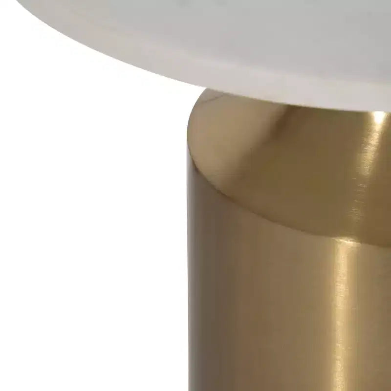 Table d'appoint moderne pour la décoration intérieure – Dessus rond en marbre avec piédestal – Petite table de 22 po, or et blanc
