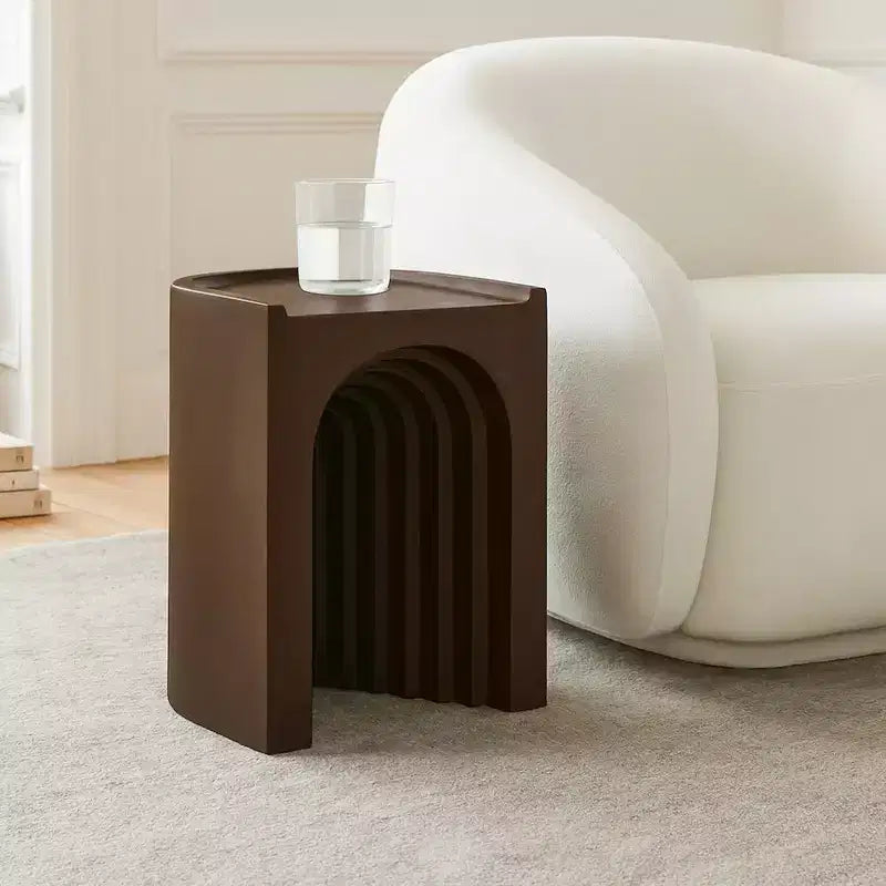 Table d'appoint Meridian Furniture Avenda