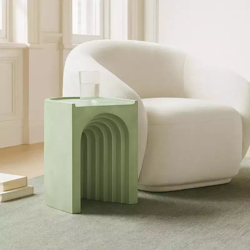 Table d'appoint Meridian Furniture Avenda