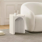 Table d'appoint Meridian Furniture Avenda