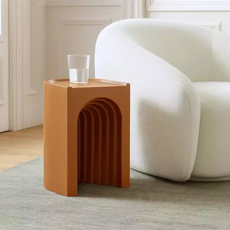 Table d'appoint Meridian Furniture Avenda