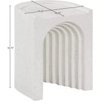 Table d'appoint Meridian Furniture Avenda