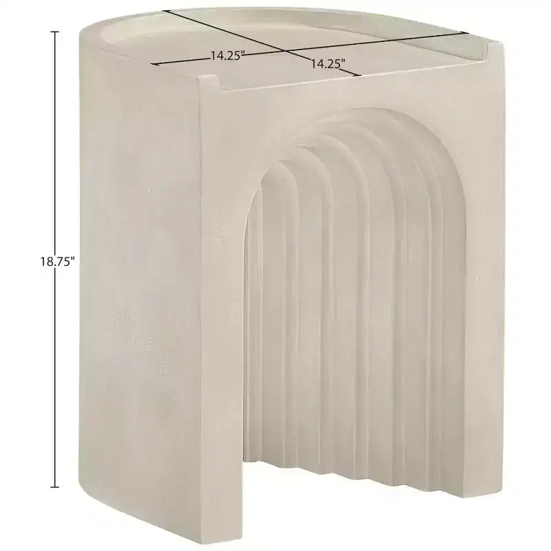 Table d'appoint Meridian Furniture Avenda