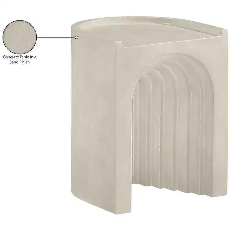 Table d'appoint Meridian Furniture Avenda