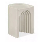 Table d'appoint Meridian Furniture Avenda