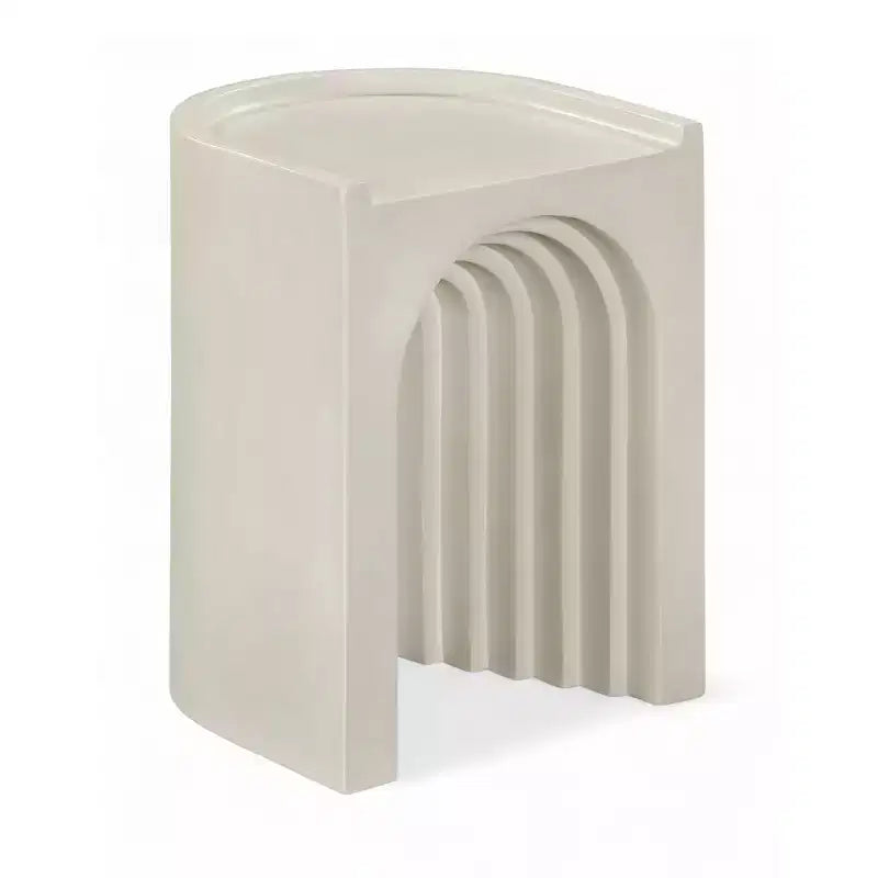Table d'appoint Meridian Furniture Avenda