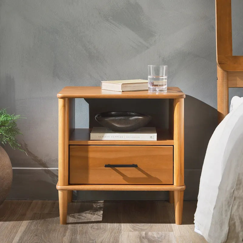 Table de chevet avec pieds fuseaux en bois massif style Mid-century Modern Middlebrook Designs