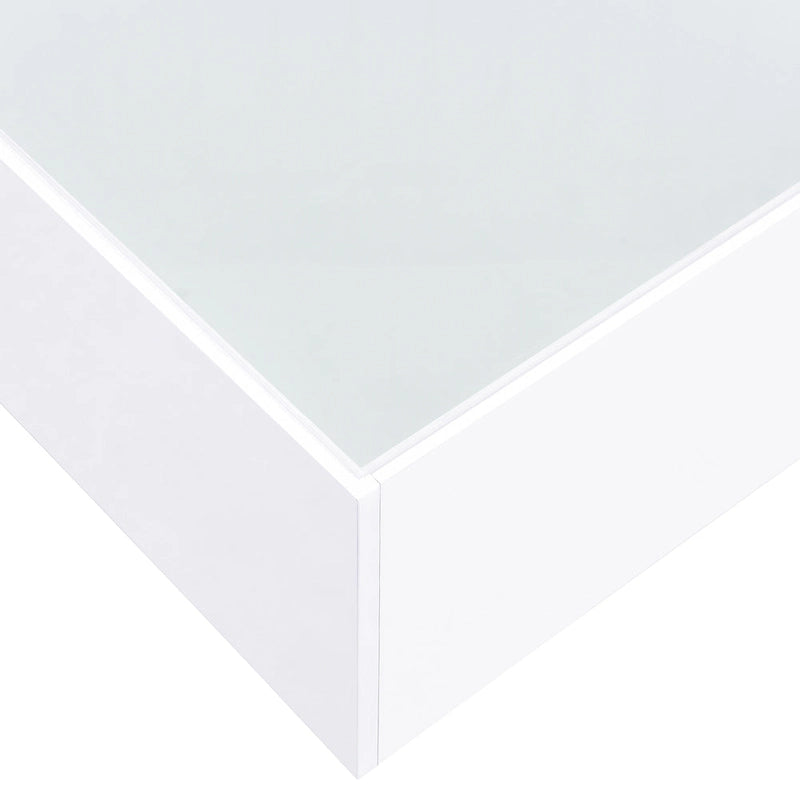 Table basse carrée laquée brillante