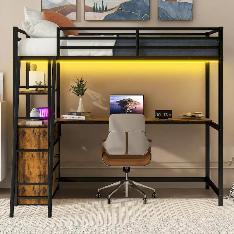 Lit mezzanine double en métal et bois avec bureau et étagères, deux tiroirs intégrés, lumière LED et station de recharge USB