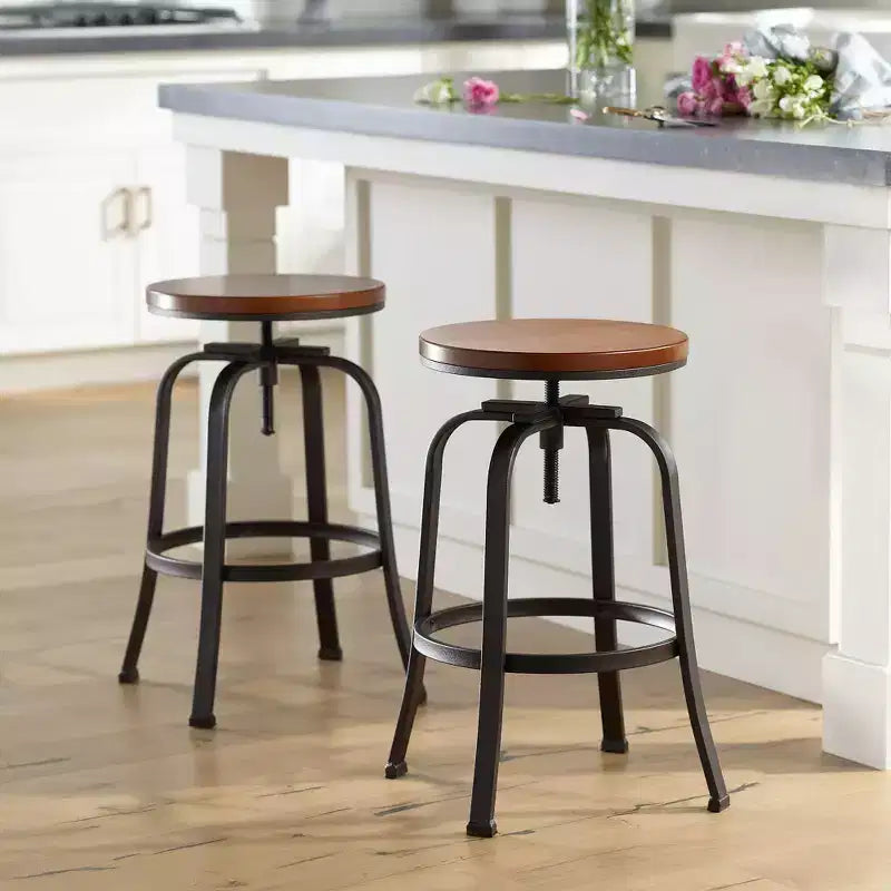 Tabourets de bar pivotants Elm Lane Radin en bronze martelé, lot de 2, hauteur 74 cm, siège industriel réglable marron avec repose-pieds, pour comptoir de cuisine