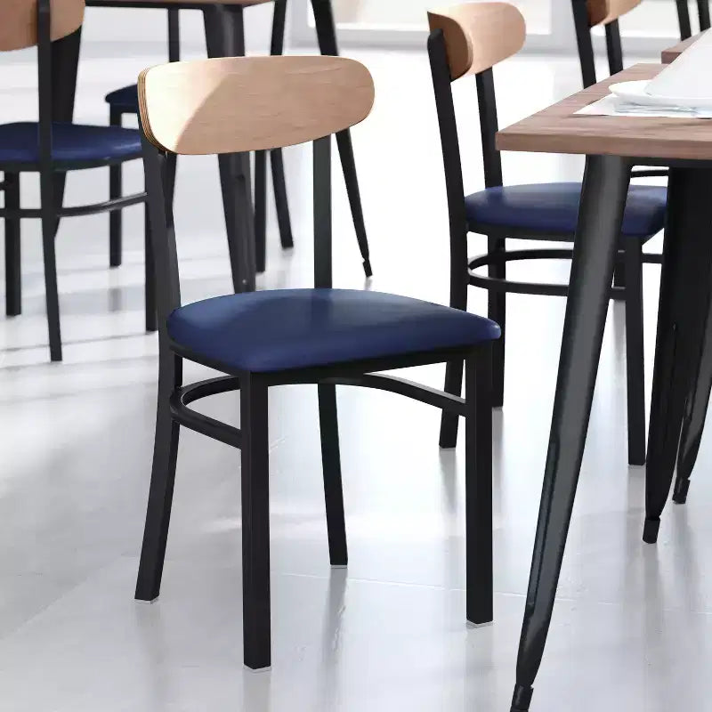 Chaise de salle à manger commerciale Flash Furniture Wright avec cadre en acier de 227 kg de capacité, assise en bois massif et dossier boomerang