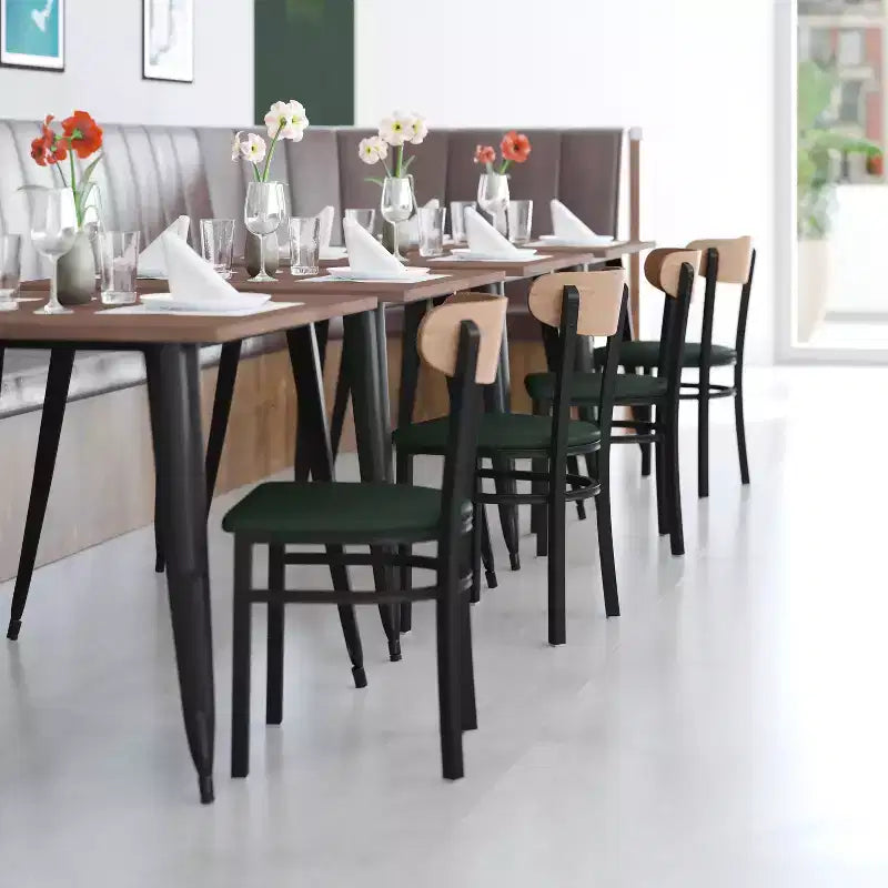 Chaise de salle à manger commerciale Flash Furniture Wright avec cadre en acier de 227 kg de capacité, assise en bois massif et dossier boomerang