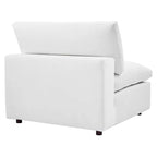 Chaise sans accoudoirs en velours capitonné de performance garnie de duvet Commix