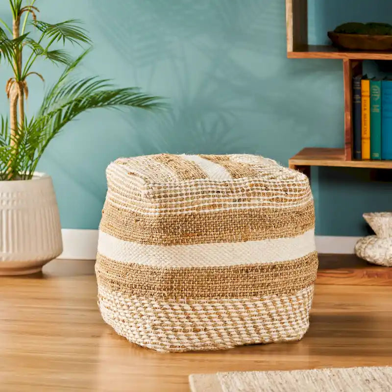 Pouf en tissu bohème fait à la main Caiman de Christopher Knight Home