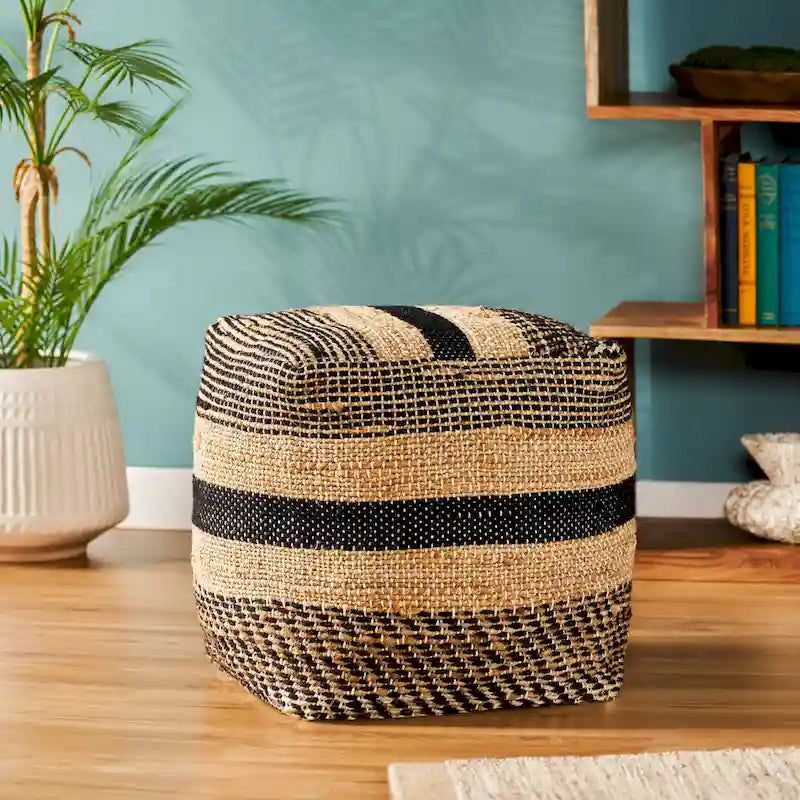 Pouf en tissu bohème fait à la main Caiman de Christopher Knight Home