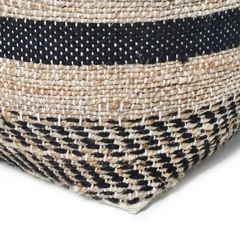 Pouf en tissu bohème fait à la main Caiman de Christopher Knight Home