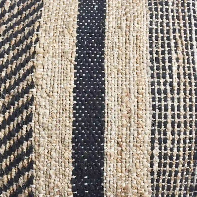 Pouf en tissu bohème fait à la main Caiman de Christopher Knight Home
