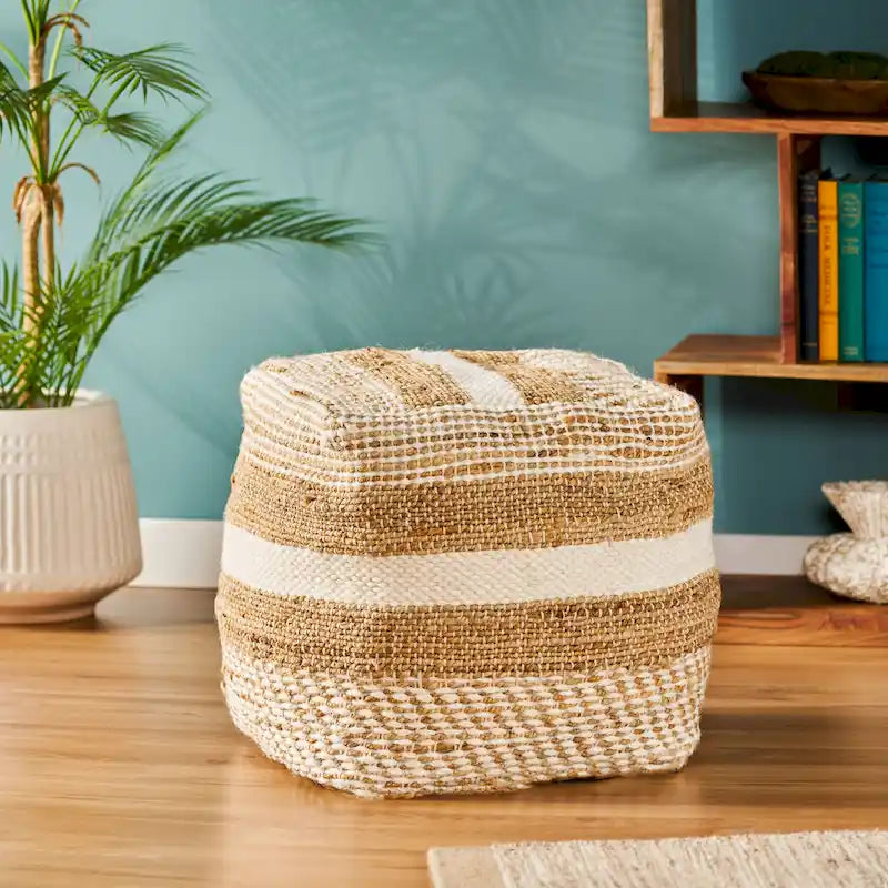 Pouf en tissu bohème fait à la main Caiman de Christopher Knight Home