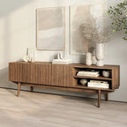 Meuble TV Living Skog Kelly pour téléviseurs jusqu'à 65 po avec pieds en bois au design scandinave moderne du milieu du siècle