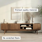 Meuble TV Living Skog Kelly pour téléviseurs jusqu'à 65 po avec pieds en bois au design scandinave moderne du milieu du siècle