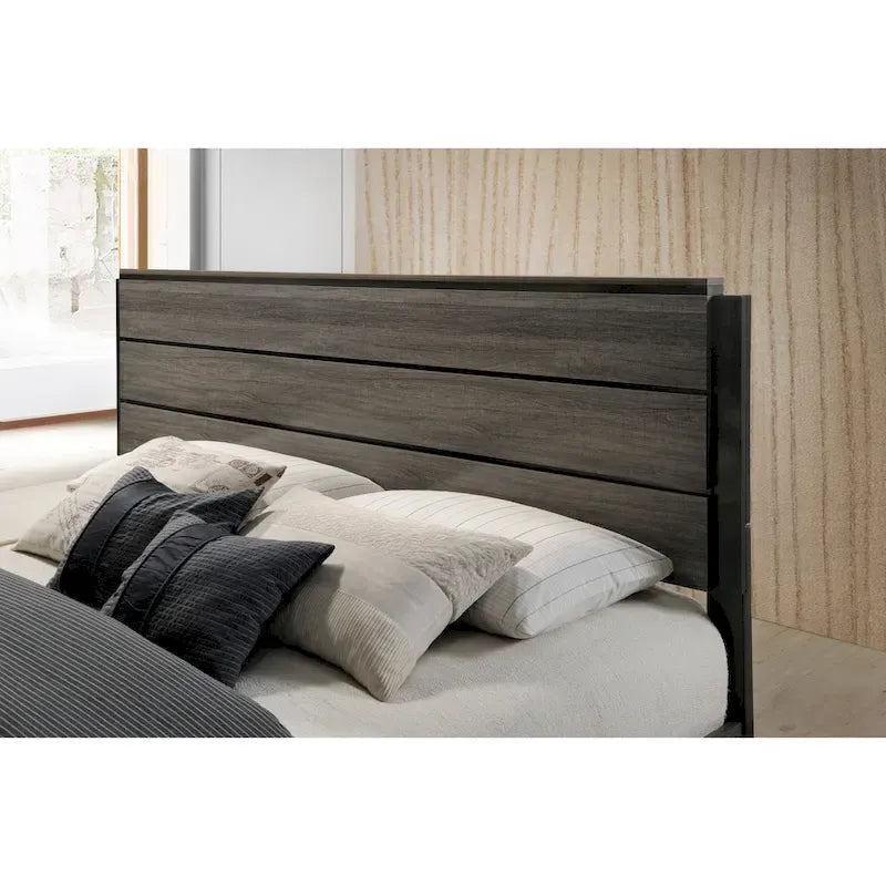 Ensemble de 3 meubles de chambre à coucher Roundhill Furniture Ioana, finition gris antique, lit à panneaux et deux tables de chevet