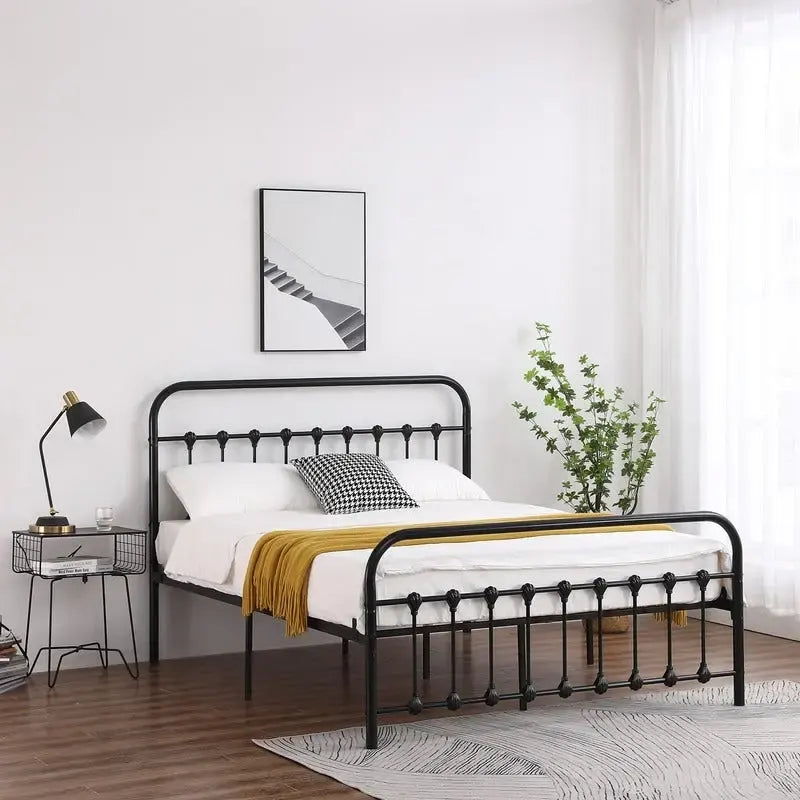 Cadre de lit en fer à couche unique avec décoration coquille noire