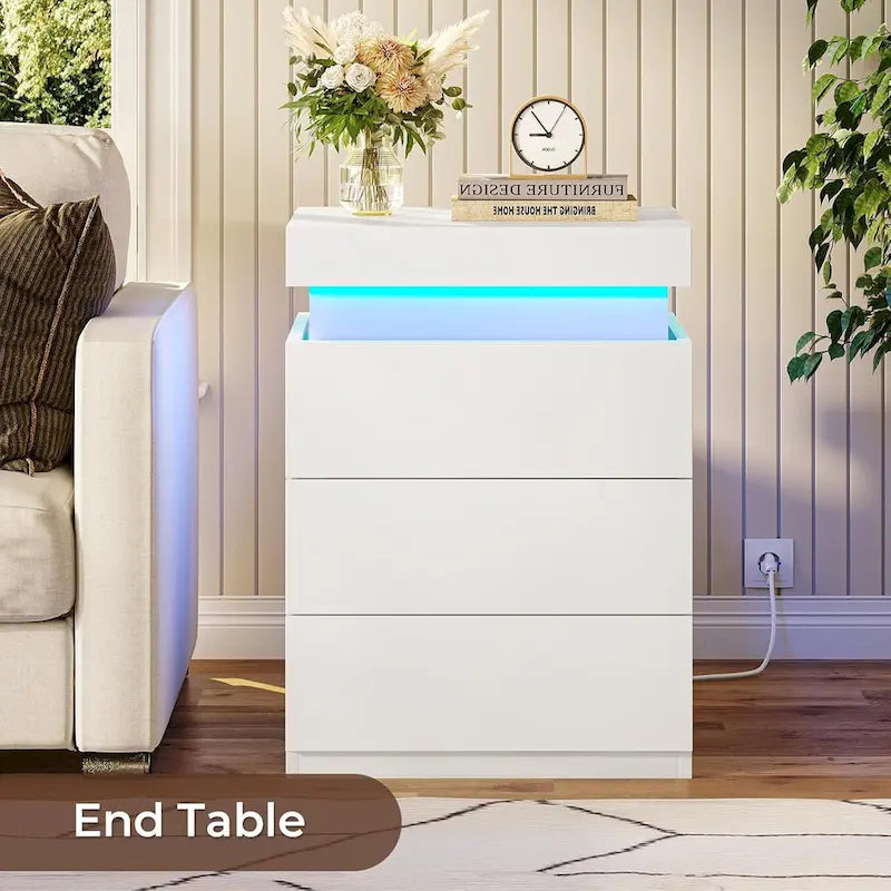 Table de chevet avec station de recharge et lumières LED, plateau coulissant