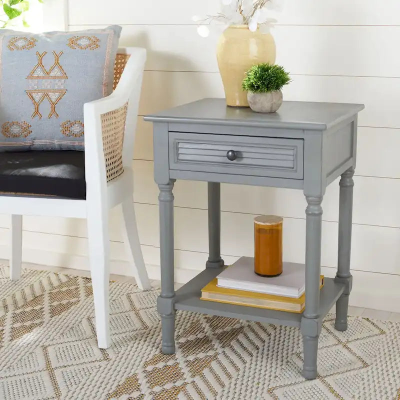 SAFAVIEH Eleanore Table de chevet à 1 tiroir et étagère inférieure - 48,3 L x 40,1 P x 66 H cm - 48,3Lx40,6Px66H