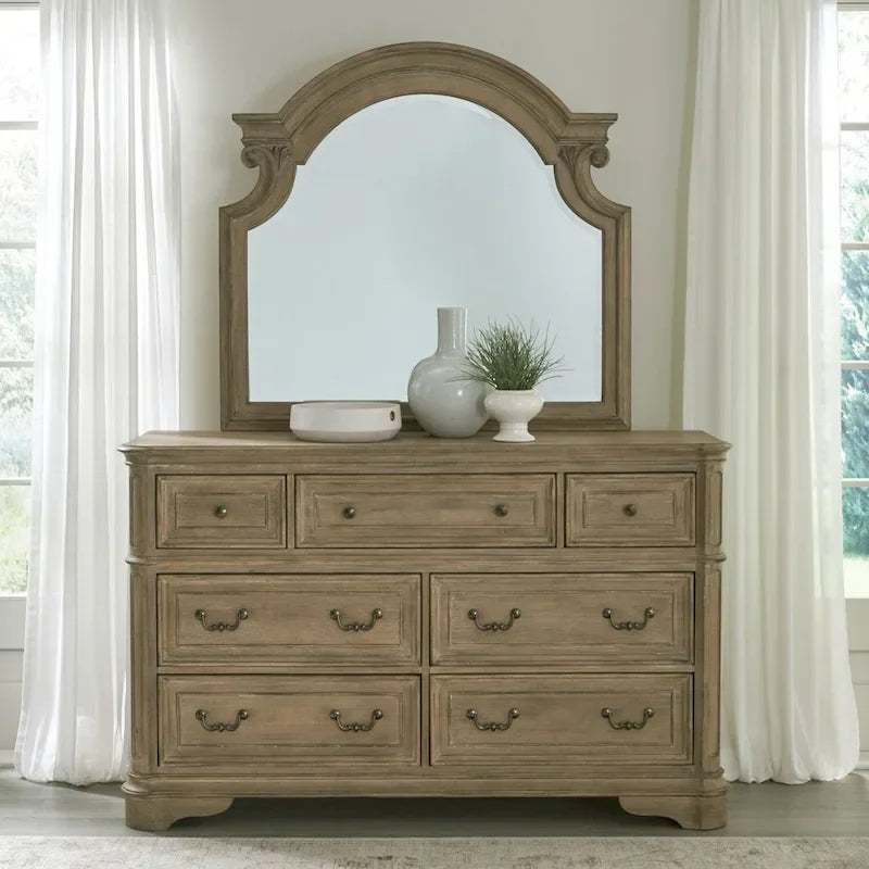 Lit capitonné Magnolia Manor, et ensemble commode et miroir