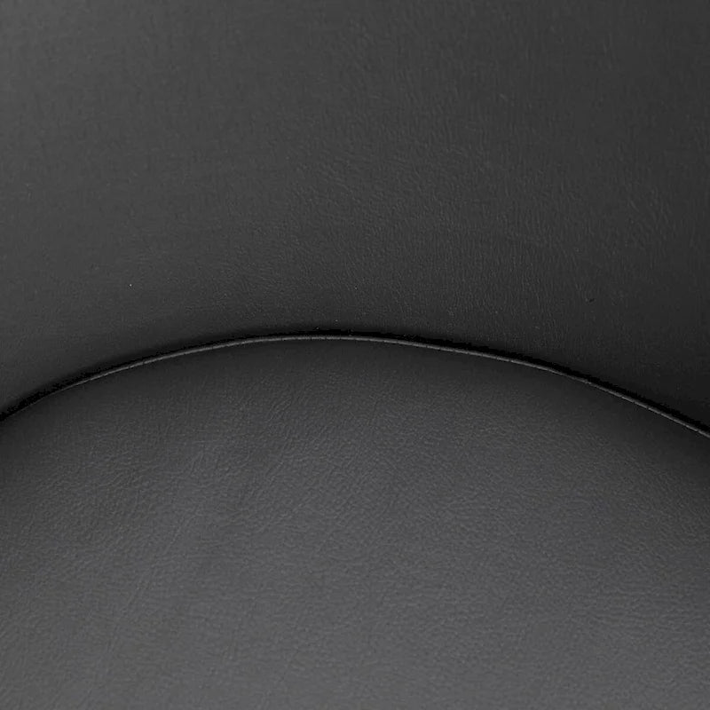 Chaise de salle à manger Urbane en similicuir et pieds en acier thermolaqué par LeisureMod