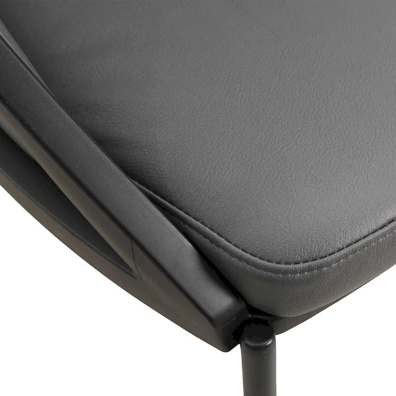 Chaise de salle à manger Urbane en similicuir et pieds en acier thermolaqué par LeisureMod