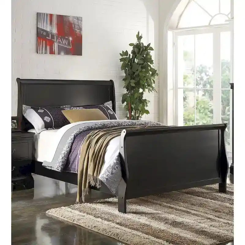 Lit moderne de taille King avec tête et pied de lit traîneau